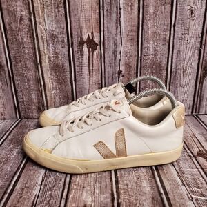 Veja Esplar white and rose gold.